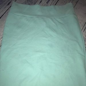 LuLaRoe mint Cassie skirt. Used